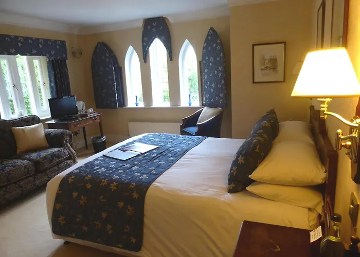 Glen-Yr-Afon House Hotel