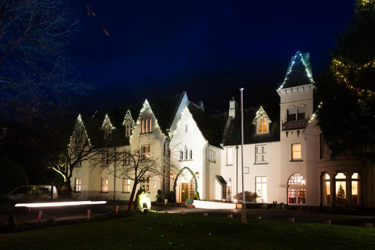 Glen-yr-afon House 4*