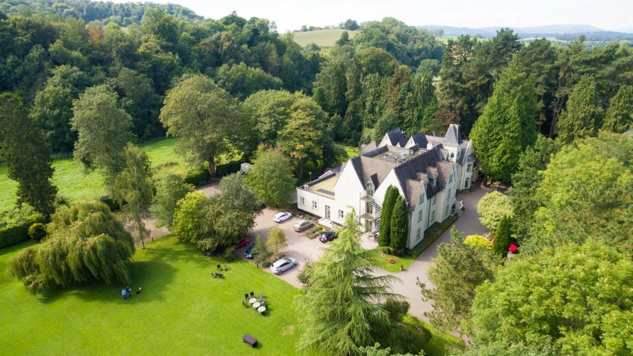 Glen-yr-afon House Hotel