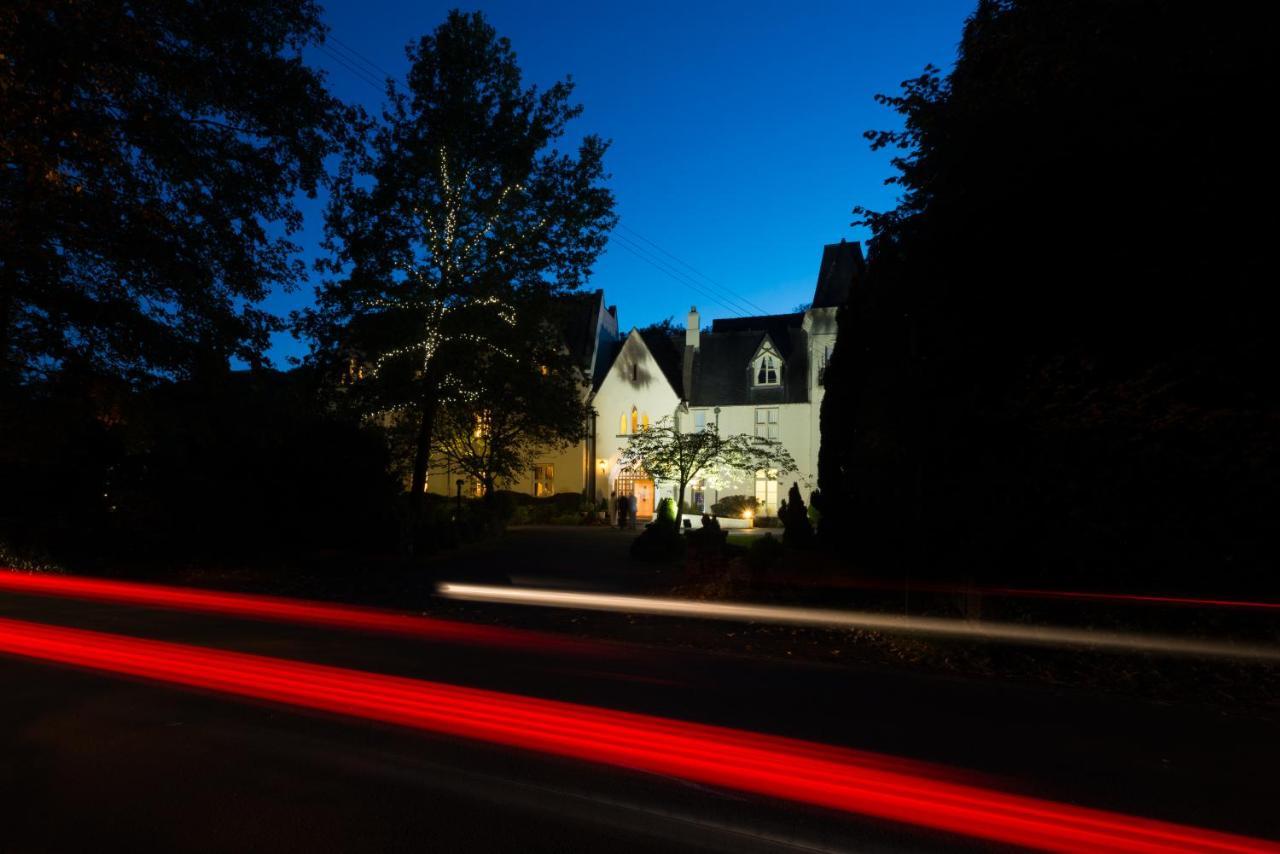Glen-yr-afon House Usk
